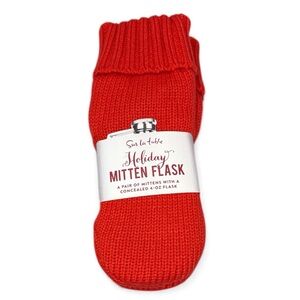 Sur La Table Red Holiday Knit Mitten with hidden Flask New NWT gift tailgate
